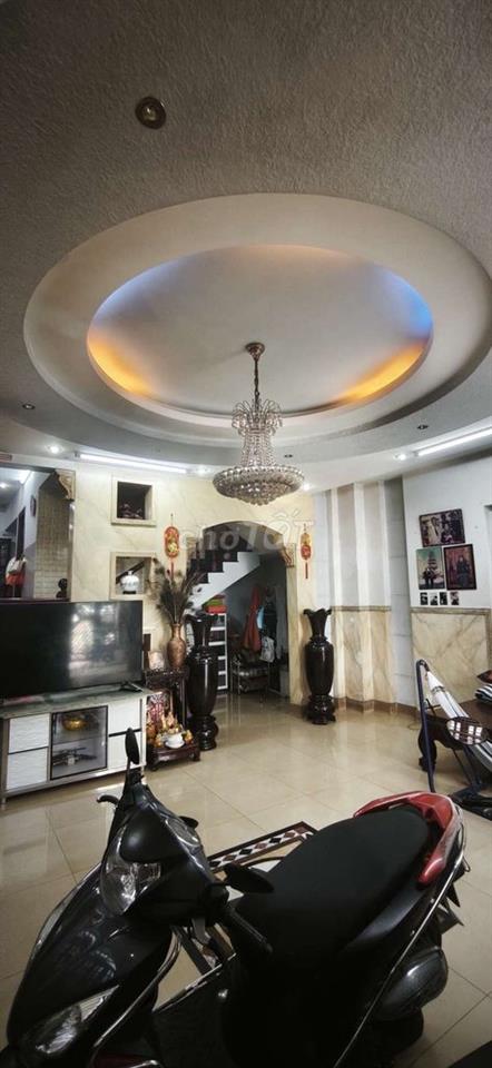 BIỆT THỰ QUẬN 7 CẦN BÁN 