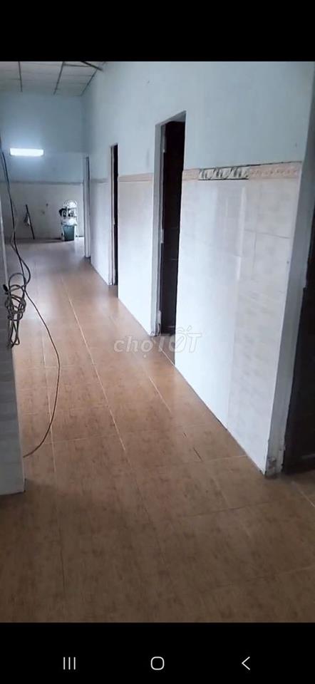  3.000m2 đất SXKD (SKC) nhà 280m2 đường XT 10T gần BV Đa khoa Long An