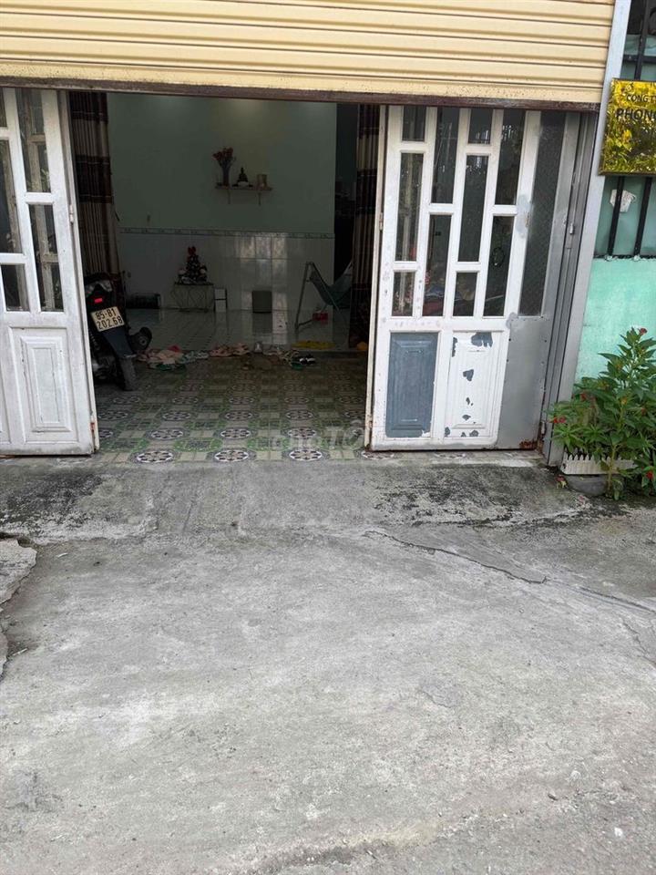 Bán nhà hoàn công 111m2 thổ cư ấp 6 tân thạnh đông,cách nhựa 200m