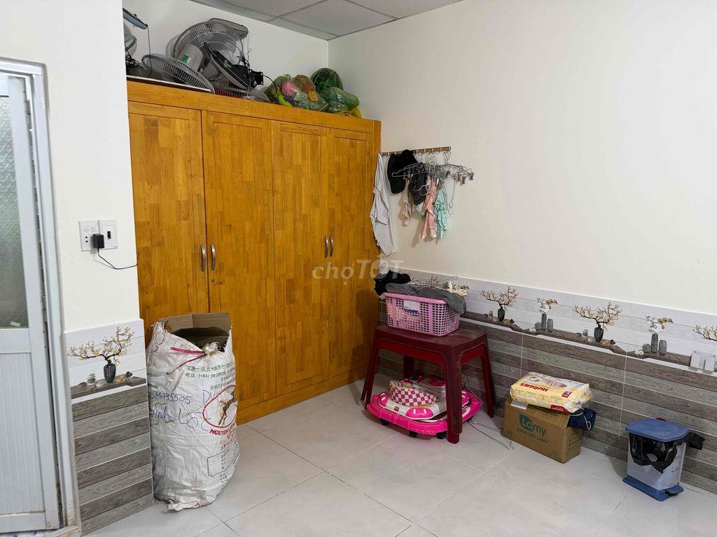 Bán nhà lầu đúc vi bằng 1/Nguyễn Thị Đặng,2phòng,cách tỉnh lộ15 300m