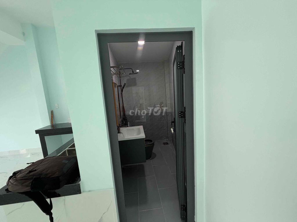 Bán nhà lầu hoàn công (8,75x9,75) đường số 160 Huỳnh Minh Mương,xe hơi