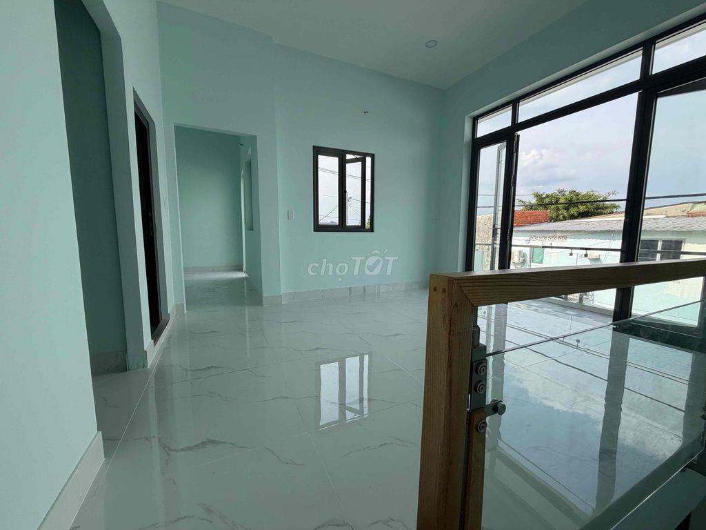 Bán nhà lầu hoàn công (8,75x9,75) đường số 160 Huỳnh Minh Mương,xe hơi