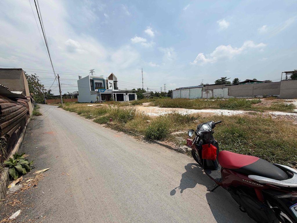 Giảm: lô đất đường nhựa 118m2 thổ cư ,thông ra Lê Thị Bay vào200m