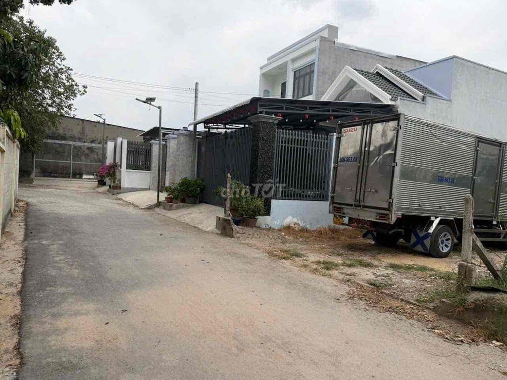 lô đất ngộp 162m2 thổ cư 1/Nguyễn Kim Cương vào 300m,xung quanh xây