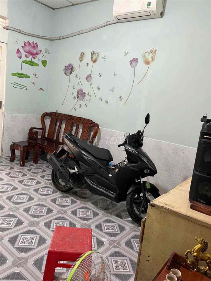 Nhà sổ hồng riêng đường nhựa 1/ Nguyễn Thị Đặng,đường thông,dân đông