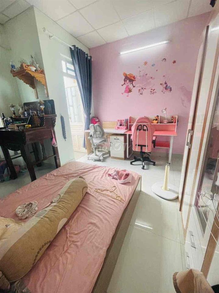 Chính chủ nhờ bán nhà lầu sổ hồng riêng mặt tiền Sông Lu 2 đường thông