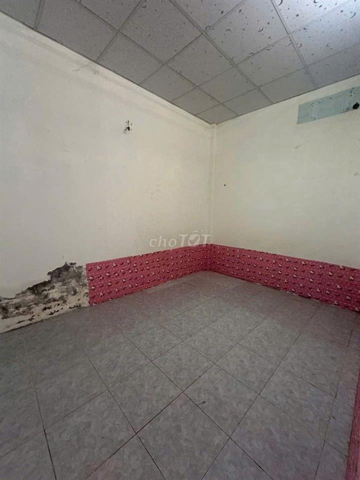 Bán căn nhà cũ đường Nguyễn Thị Hé, Củ Chi, 107m2, có sổ hồng, 980 Tr