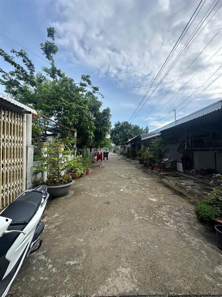 Bán căn nhà cũ đường Nguyễn Thị Hé, Củ Chi, 107m2, có sổ hồng, 980 Tr