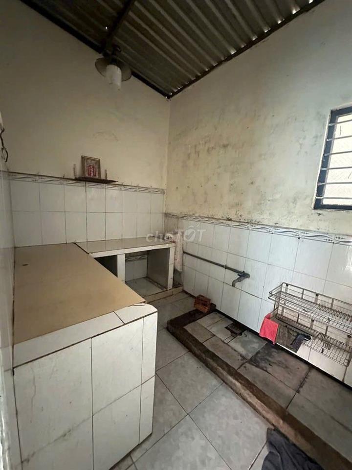 Bán căn nhà cũ đường Nguyễn Thị Hé, Củ Chi, 107m2, có sổ hồng, 980 Tr