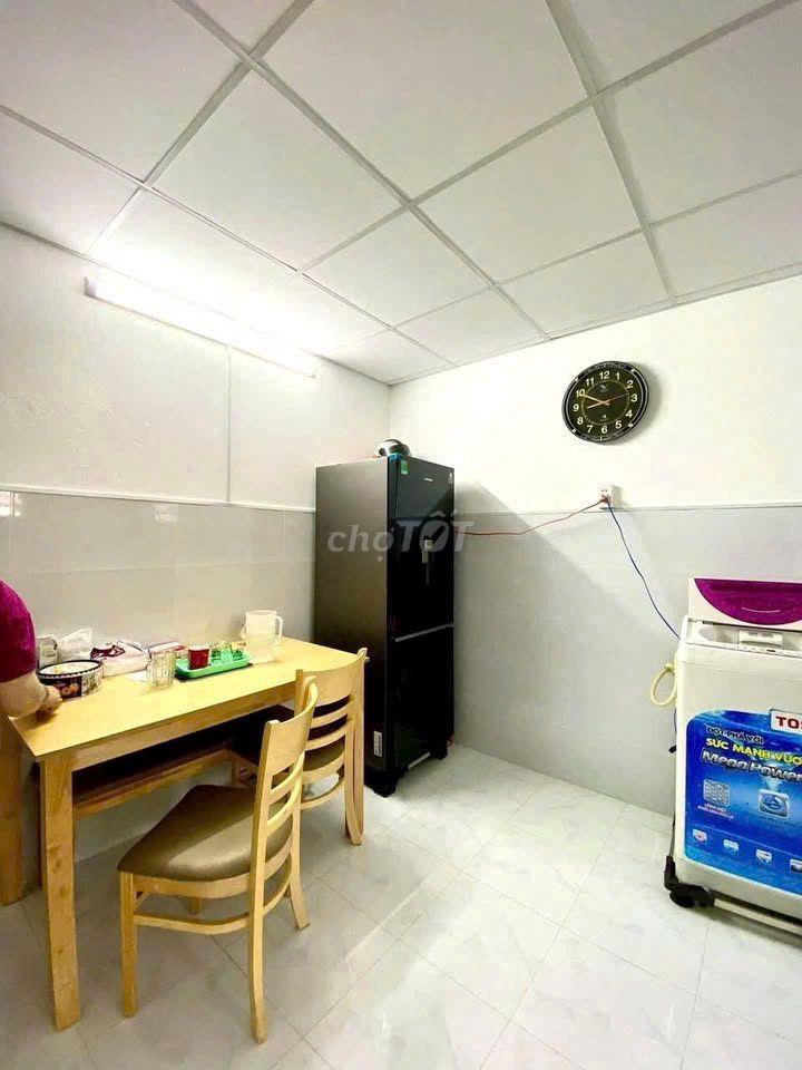Bán gấp căn nhà đường Số 97 gần KCN Tân Phú Trung, 117m2, 970 triệu