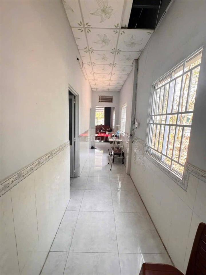 Giảm 350TR chỉ còn 850TR căn nhà 110m2 đường Lê Thị Siêng, Củ Chi, SHR