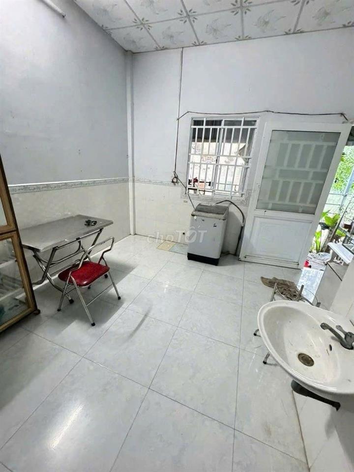Cần bán nhà 1 xẹt Lê Thị Siêng, Tân Thông Hội,113,3m2, 880tr, shr