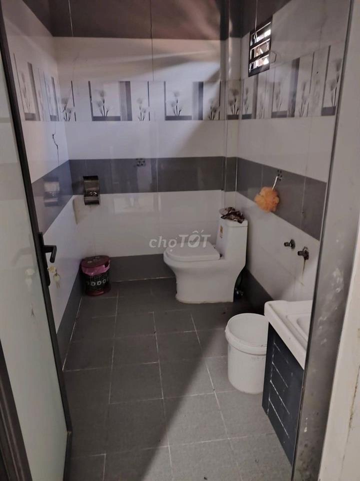 cần bán gấp nhà 1 xẹt Lê Thị Siêng, Củ Chi, 93,2m2, 910tr, shr