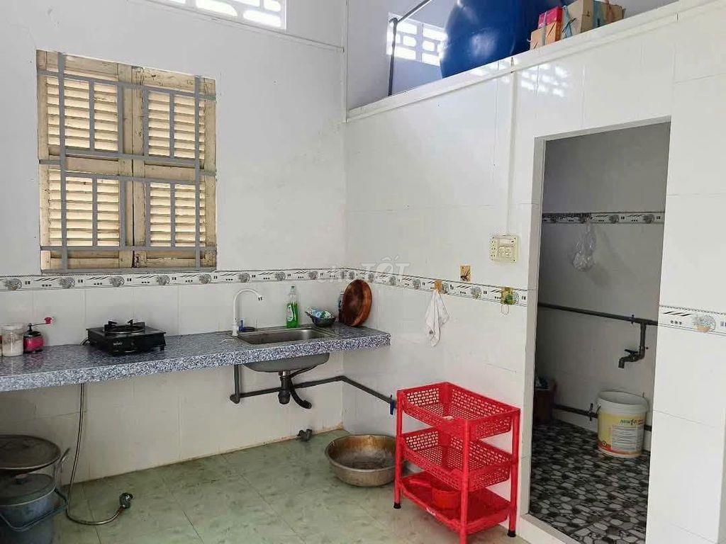 Cần bán gấp nhà 1 xẹt Đào Thị Kiểm, Củ Chi, 105,9m2, 870tr, shr