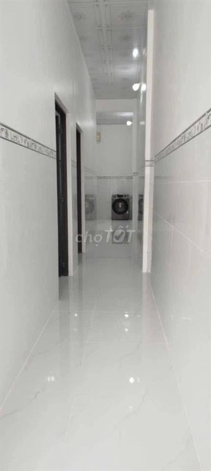 Cần tiền trả nợ bán gấp nhà Nguyễn Thị Rành,Củ Chi,124,6m2, 950tr, shr