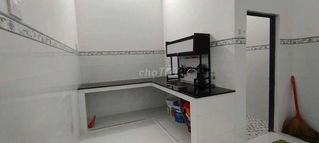 Cần tiền trả nợ bán gấp nhà Nguyễn Thị Rành,Củ Chi,124,6m2, 950tr, shr