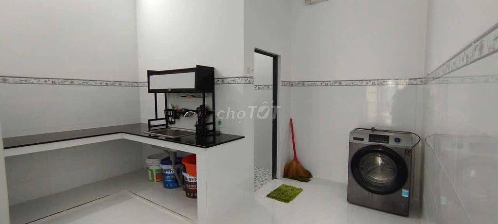 Cần tiền trả nợ bán gấp nhà Nguyễn Thị Rành,Củ Chi,124,6m2, 950tr, shr