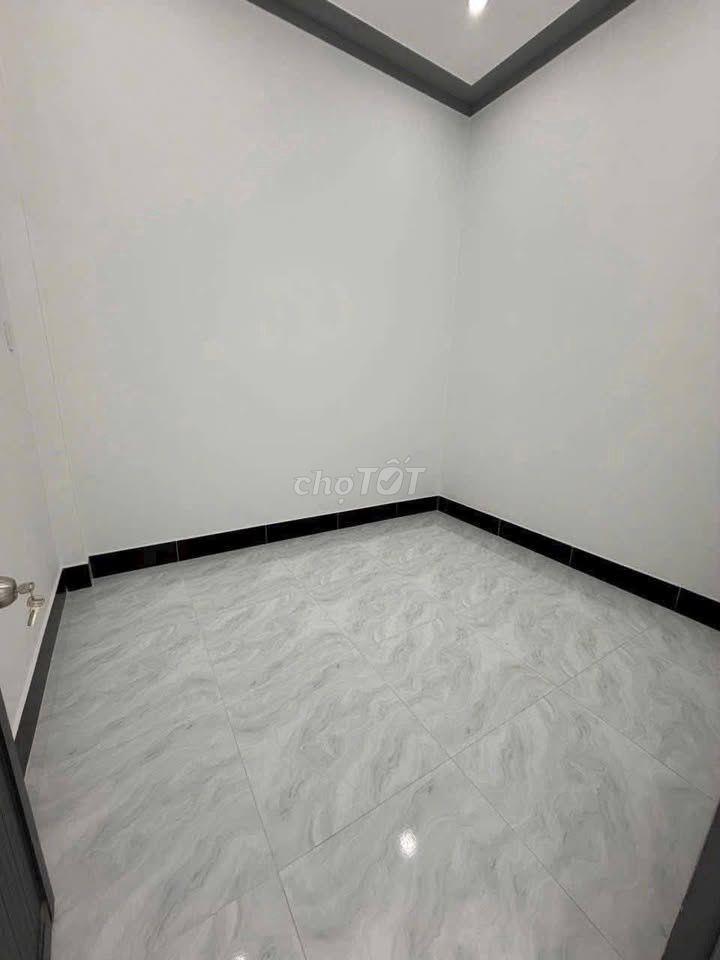 Chủ ngộp bán gấp nhà Đào Thị Kiểm, Củ Chi, 135,2m2, 950tr, SHR