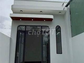 Chủ ngộp bán gấp nhà Đào Thị Kiểm, Củ Chi, 135,2m2, 950tr, SHR