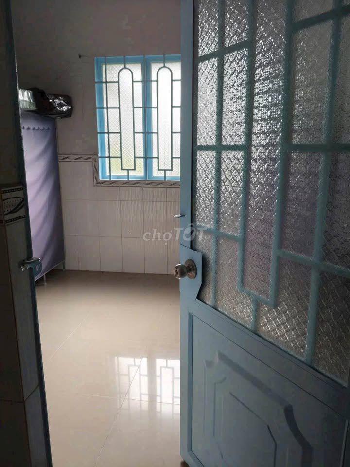 Nhà mới xây cần bán gấp đường Nguyễn Thị Rõ, Củ Chi,130,5m2,890tr, SHR