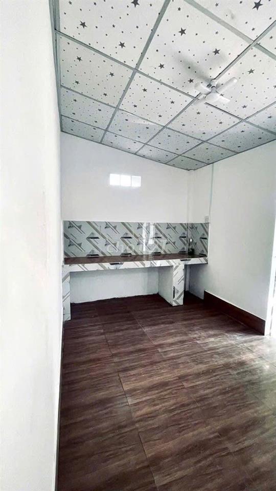 bán gấp căn nhà ở ngay Trần Tử Bình, Củ Chi, 110,6m2, 850tr, SHR