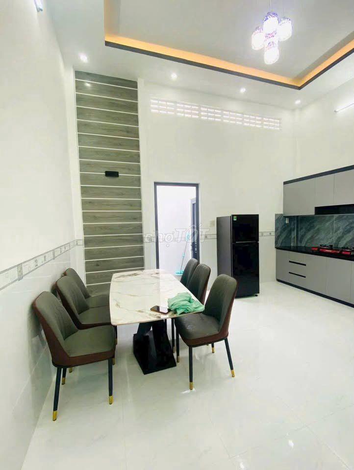 Bán gấp nhà mới xây ngay Lê Minh Nhựt 970tr, sổ hồng riêng