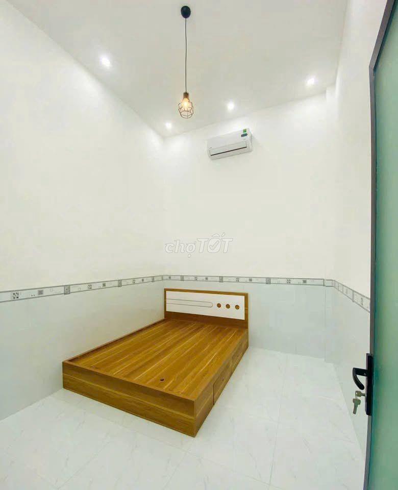 Bán gấp nhà mới xây ngay Lê Minh Nhựt 970tr, sổ hồng riêng