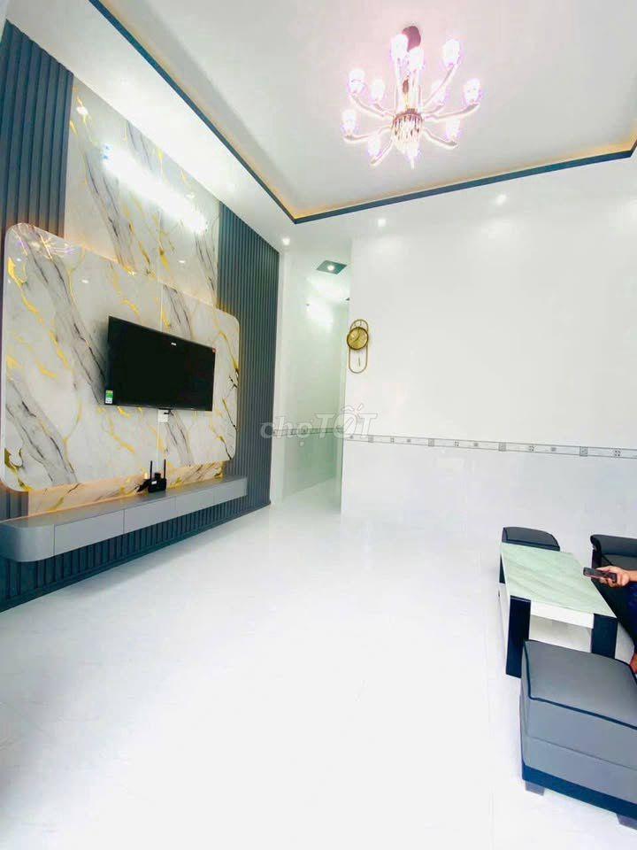 Bán gấp nhà mới xây ngay Lê Minh Nhựt 970tr, sổ hồng riêng