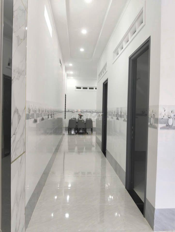 Nợ Bank cần bán gấp nhà Lê Thị Sắc, Củ Chi, 140m2, 800tr, SHR