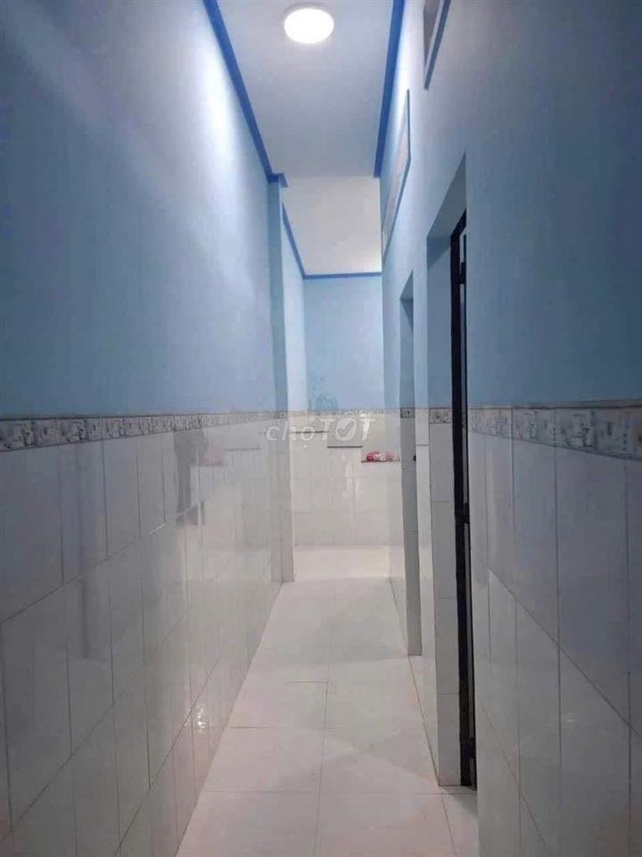 Bán gấp căn nhà nằm ngay Lê Minh Nhựt, Củ Chi, 125m2, 880tr, SHR