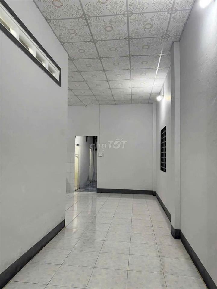 Chủ ngộp bán gấp nhà 1 xẹt Hà Văn Lao, Củ Chi, 144,6m2, 900tr, SHR