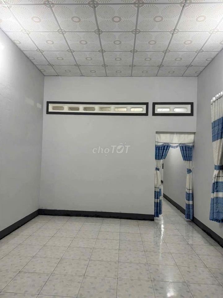 Chủ ngộp bán gấp nhà 1 xẹt Hà Văn Lao, Củ Chi, 144,6m2, 900tr, SHR