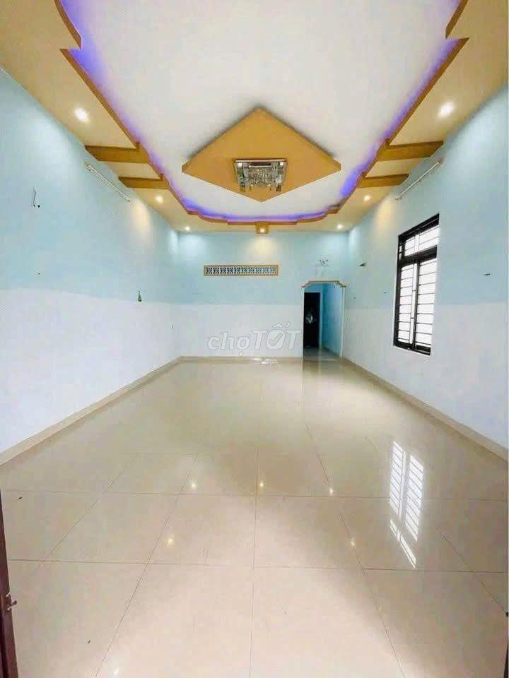 Chủ ngộp bán gấp nhà ngay Nguyễn Thị Hé, Củ Chi, 96,7m2, 850tr, SHR