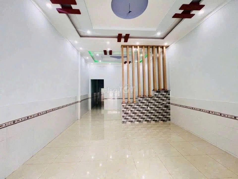 Cần tiền- giảm sâu chỉ còn 800tr ngay Lê Thị Siêng, Củ Chi, 106m2, SHR