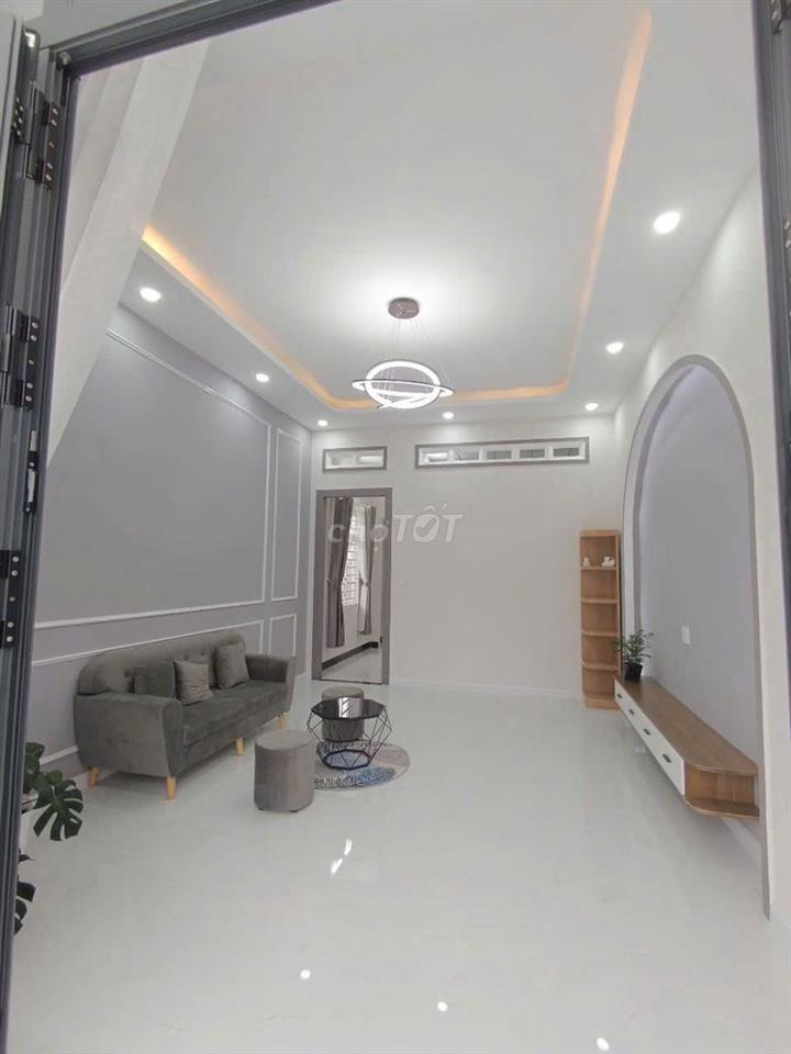 Nợ Bank bán gấp căn nhà nằm ngay Trần Thị Bàu, Củ Chi,105m2, 800tr,SHR