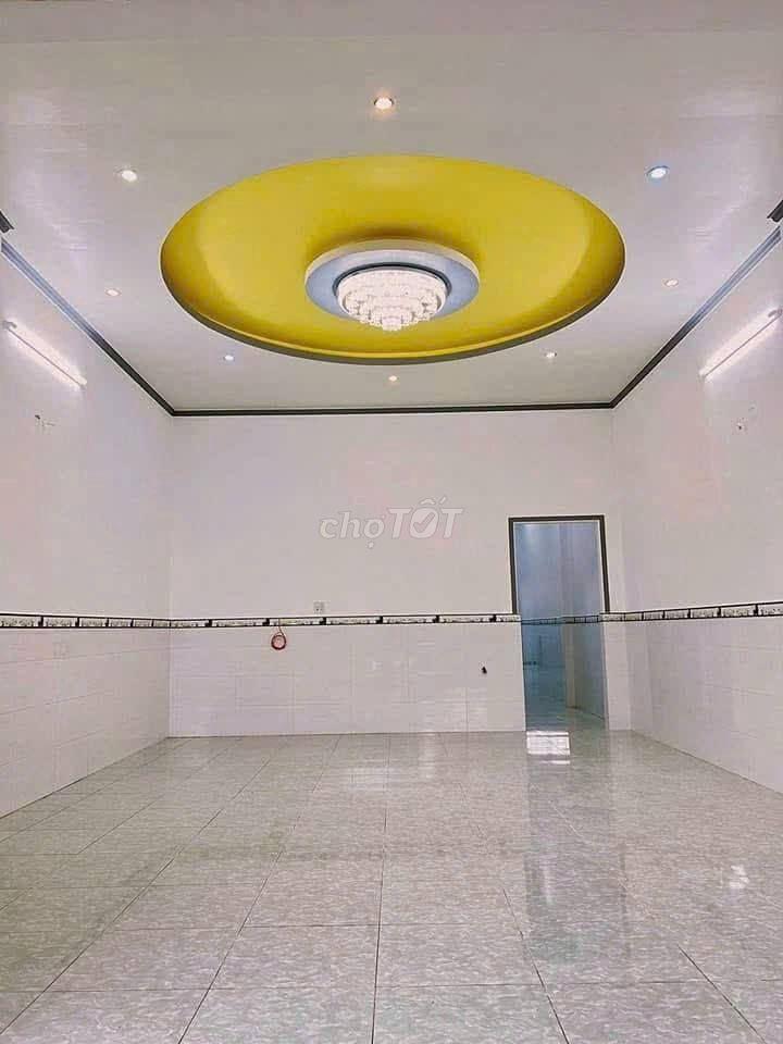Bán gấp căn nhà nằm ngay Nguyễn Thị Tiệp, Củ Chi, 86m2, 900tr, SHR