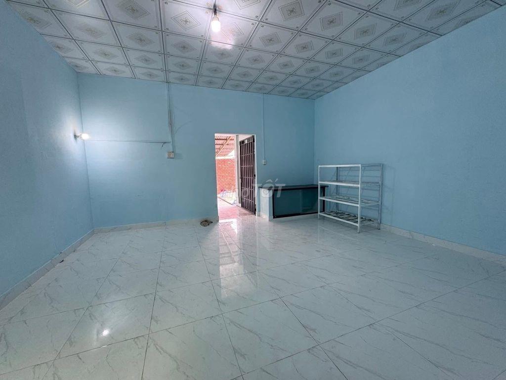 GẤP! Chính chủ gửi bán gấp nhà ngay Lê Thị Sắc, 117m2 chỉ 850tr, SHR