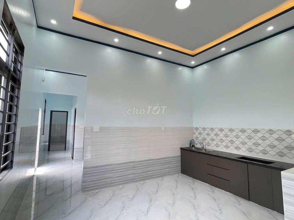 Cắt lỗ, giảm sâu căn nhà ngay Đào Thị Kiểm, Củ Chi, 890tr, 126m2, SHR