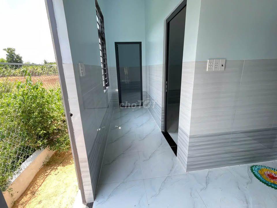 Cắt lỗ, giảm sâu căn nhà ngay Đào Thị Kiểm, Củ Chi, 890tr, 126m2, SHR