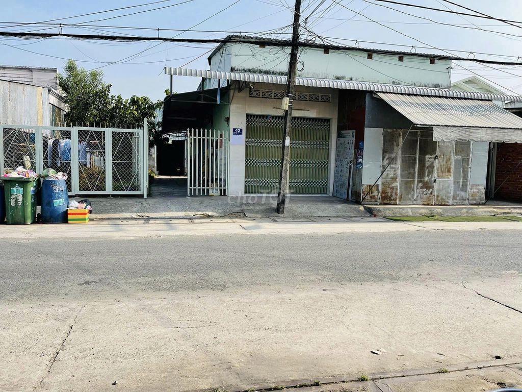 BÁN GẤP DÃY TRỌ NẰM NGAY KCN TÂN PHÚ TRUNG, 224m2, 900TR, SHR