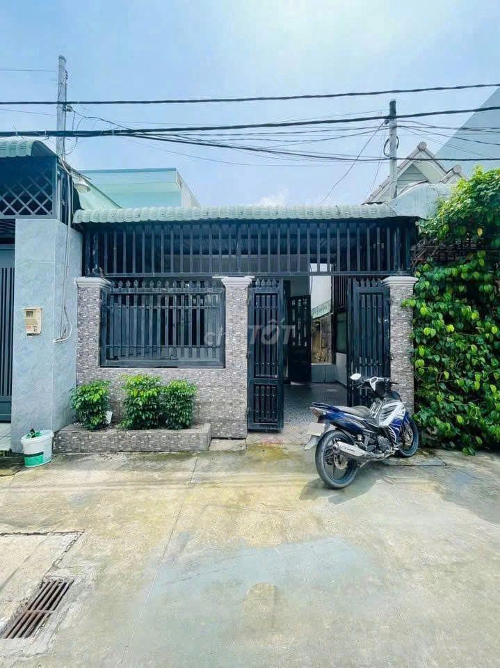 NHÀ ĐẸP TÂN PHÚ TRUNG CỦ CHI 117M2, 830TR, SHR, MUA VÀO Ở NGAY