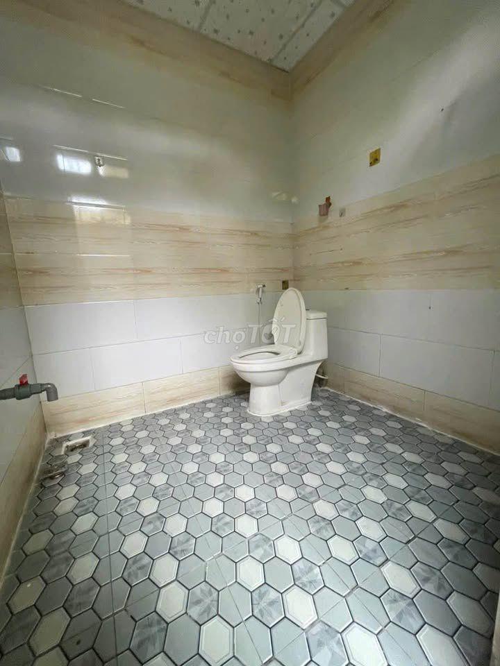 Bán nhà gần ngay bệnh viện Xuyên Á - 84m2, 800tr, SHR.