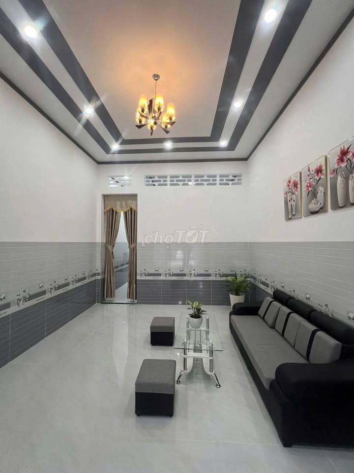 Bán gấp nhà 1 xẹt Lê Thị Sắc, Củ Chi, 120m2, 850tr, SHR