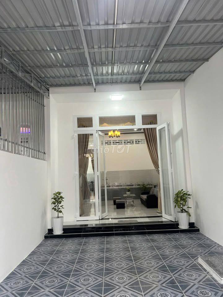Bán gấp nhà 1 xẹt Lê Thị Sắc, Củ Chi, 120m2, 850tr, SHR