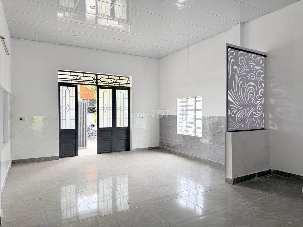 Cần tiền- Giảm sâu còn 850tr nhà ngay Lê Thị Siêng, Củ Chi, 106m2, SHR