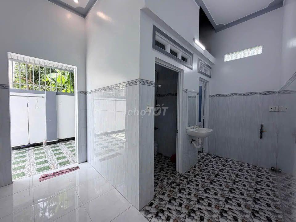 Tài chính 900tr là có ngay nhà gần ngay bênh viện Xuyên Á, 126m2, SHR.