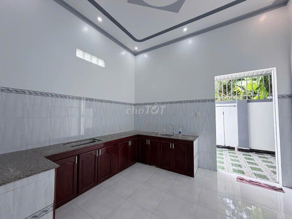 Tài chính 900tr là có ngay nhà gần ngay bênh viện Xuyên Á, 126m2, SHR.
