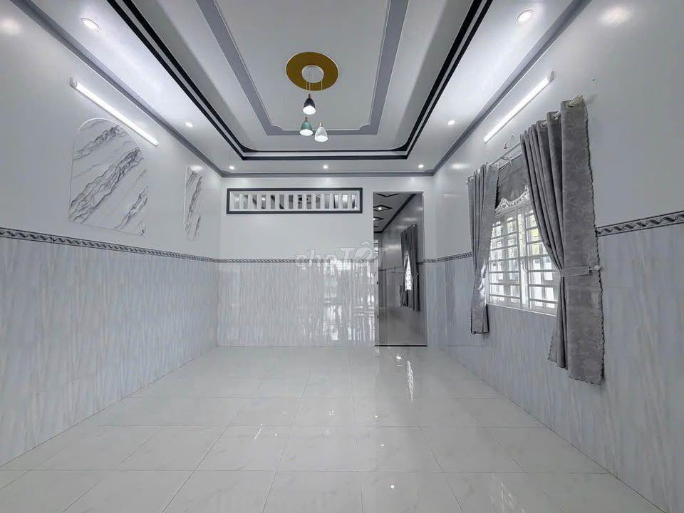 Tài chính 900tr là có ngay nhà gần ngay bênh viện Xuyên Á, 126m2, SHR.