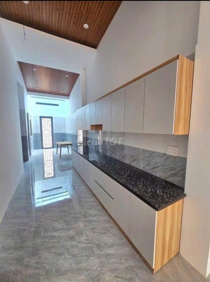 Cần tiền bán nhà phong cách Châu Âu ở gần bến xe Củ Chi giá 780 triệu