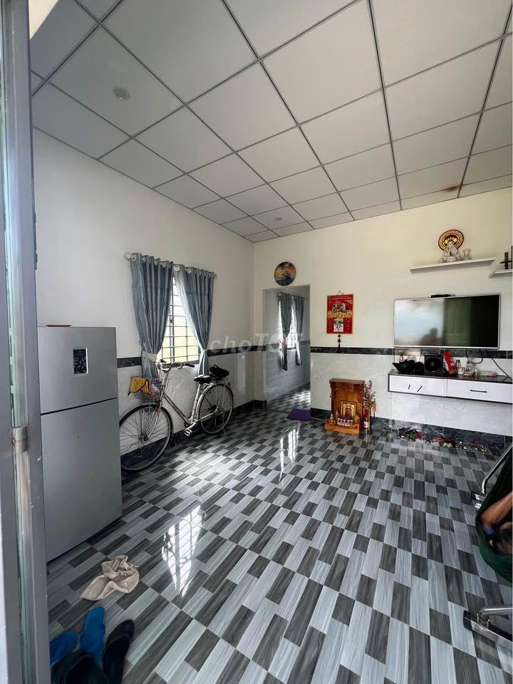 Ngộp chủ cần bán gấp căn nhà 138m2 đường Trần Văn Chẩm Củ Chi